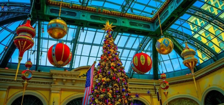 Dashing Down the Strip: Walking Tour of the Best Las Vegas Christmas